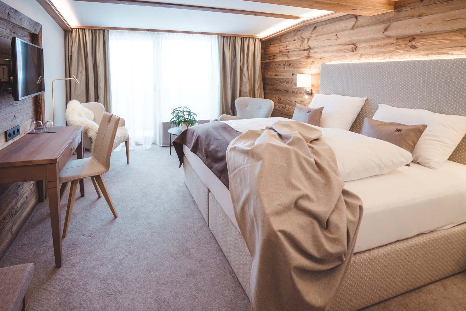 Hotel & Chalet madlochBlick