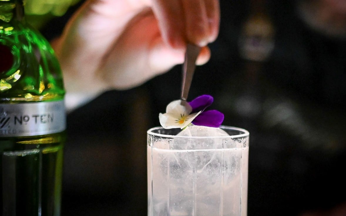 Josef Highball Bar