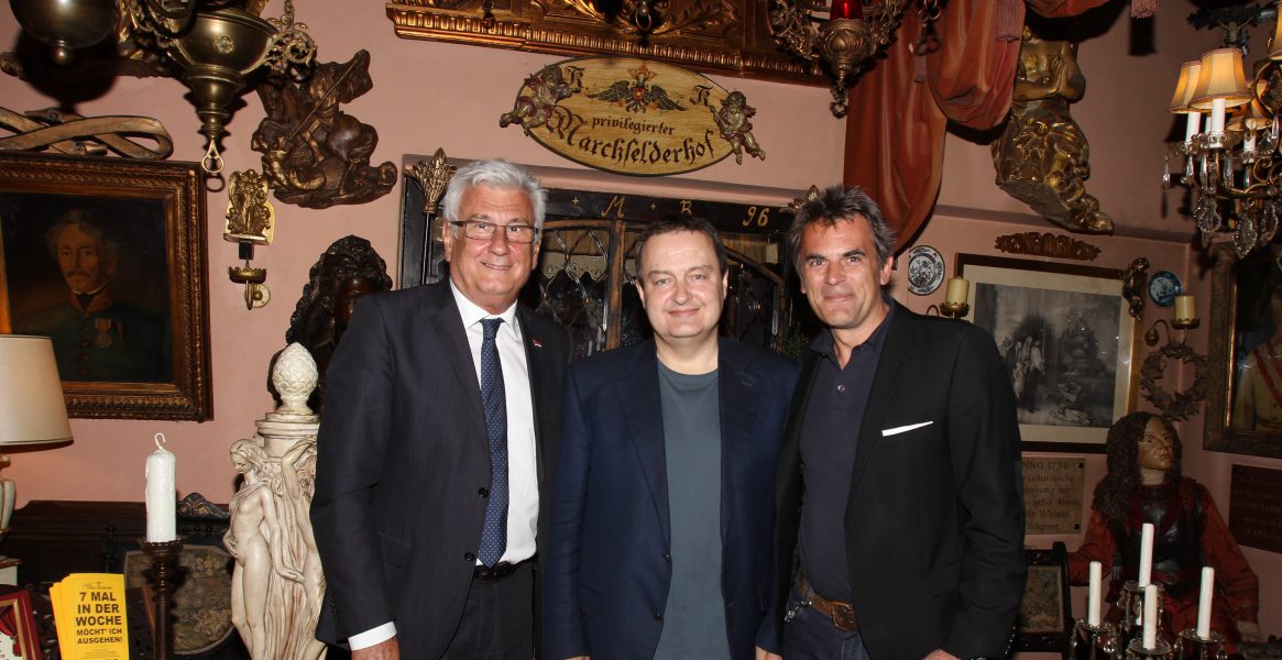(c) flashpics, R. Meidl