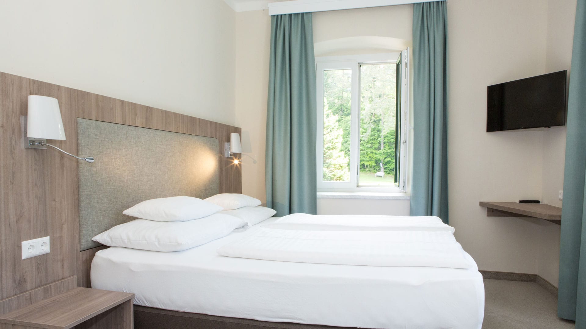 Inselhotel Faakersee