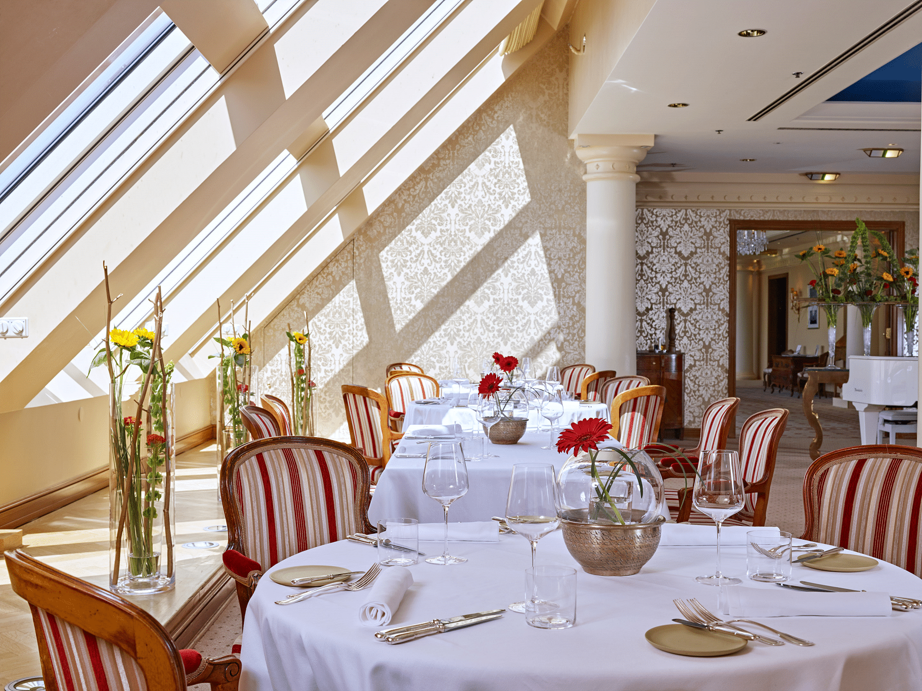 1870 – Restaurant Terrace Lounge