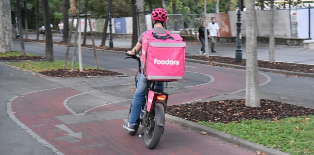 Der Lieferservice gehört zum Stadtbild