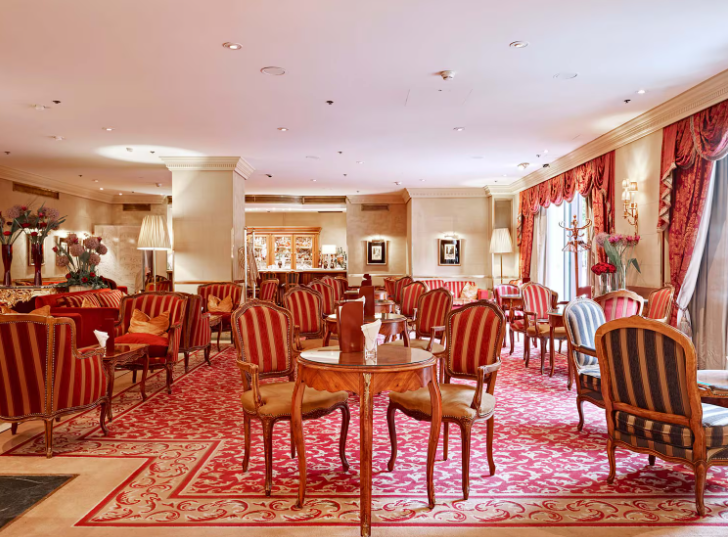 Café Rosengarten im Grand Hotel
