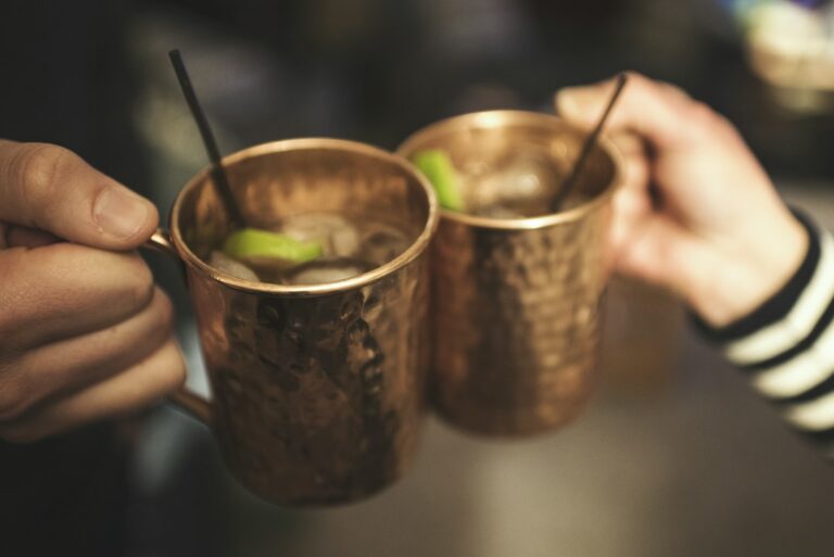 Moscow Mule: Cocktail mit Wodka, Limette und Ginger Beer